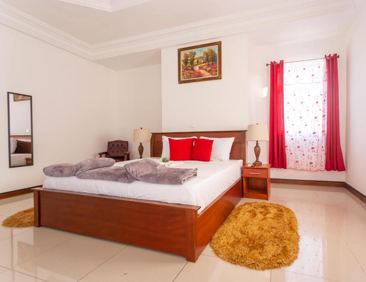 Royal Elmount Hotel Elmina Kültér fotó