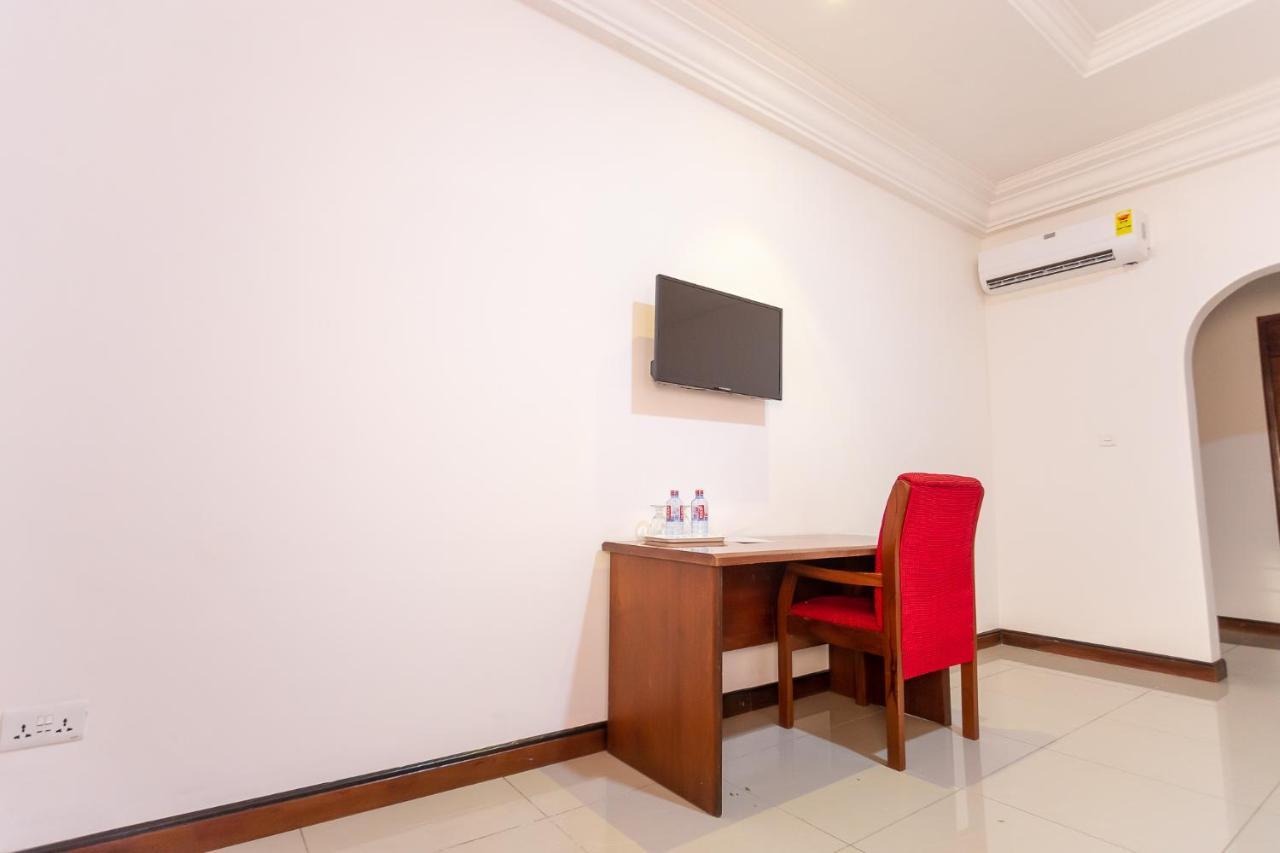 Royal Elmount Hotel Elmina Kültér fotó